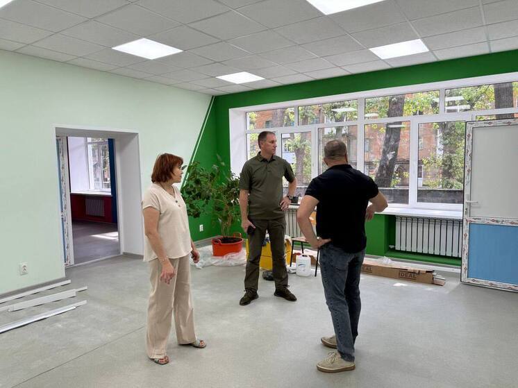 Детский социальный центр восстанавливает Сахалин в подшефном Шахтерске