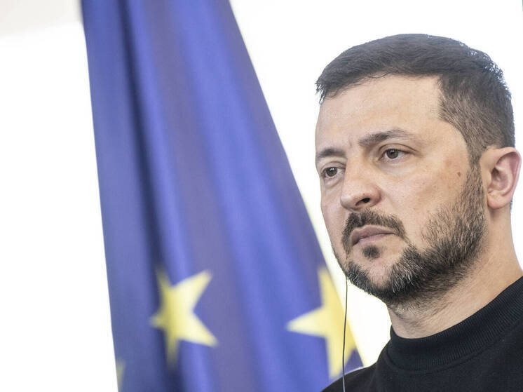 Bloomberg: Зеленскому придется принять сделку по Украине, иначе он разозлит Трампа