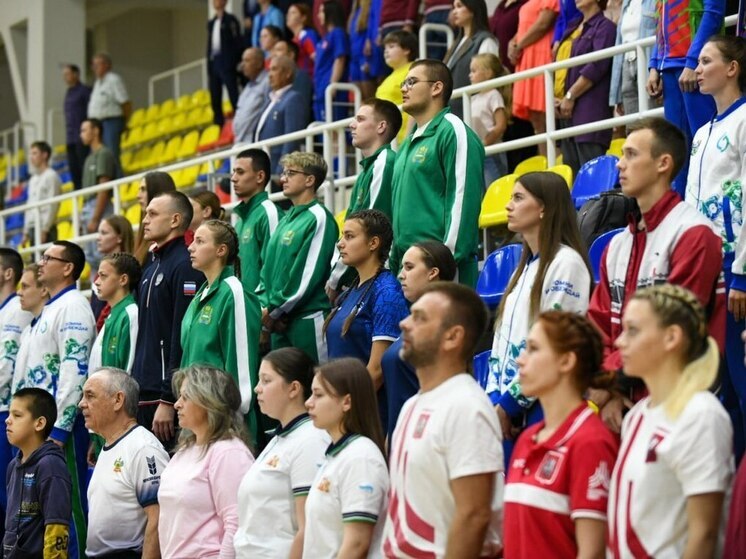 В Хакасии начался финал летней Спартакиады молодежи России по гиревому спорту