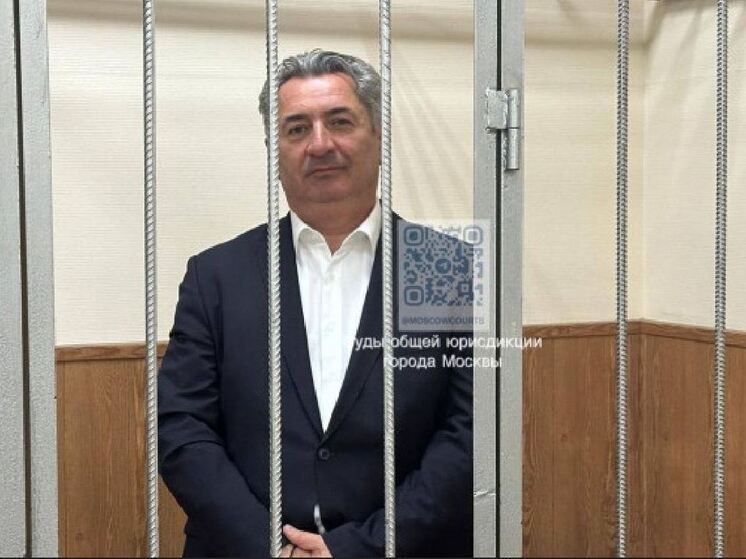 Суд продлил экс-чиновнику срок заключения под стражей еще на два месяца