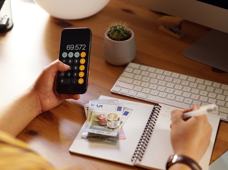 Средняя зарплата учителей в ЛНР составляет 57 тыс. рублей