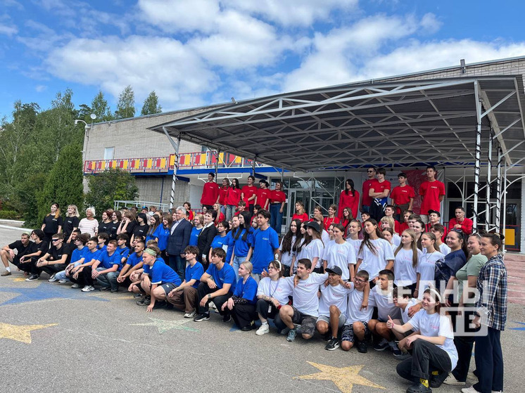 100 юных гостей из ДНР прибыли в Набережные Челны для погружения в российскую культуру