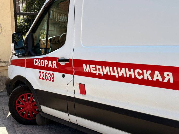  В Мурманской области водитель пострадал после опрокидывания автомобиля в кювет