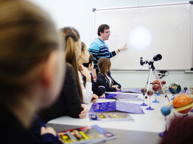 Количество детей-мигрантов в российских школах резко сократится из-за теста по русскому языку