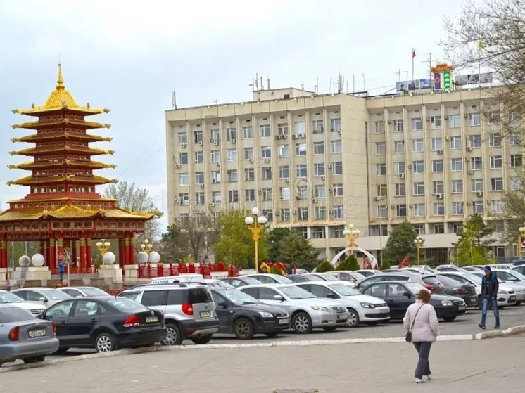 Завтра в центре Элисты ограничат въезд на парковку