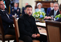 После двусторонней встречи с киевским гостем Владимиром Зеленским президент США повел украинского гастролера на встречу с понаехавшими в Вашингтон европейскими лидерами