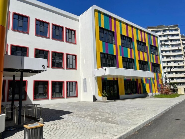 В Адлере построили новую начальную школу на 200 мест