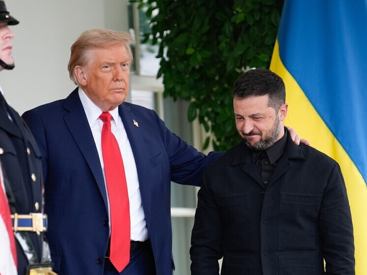 По данным издания Politico, американские официальные лица выражают недовольство непреклонной позицией Украины, отказывающейся признать российский контроль над всей территорией Донбасса