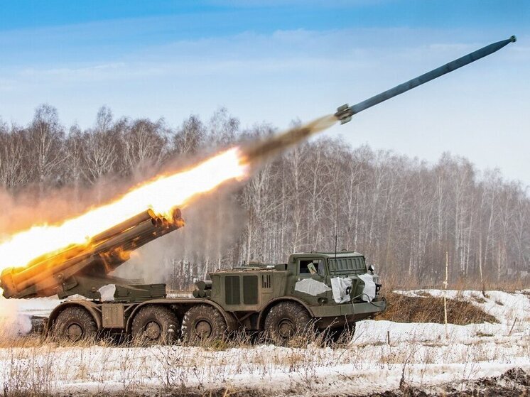 Минобороны: ВС РФ нанесли массированный удар по укрепрайону ВСУ под Красноармейском в ДНР