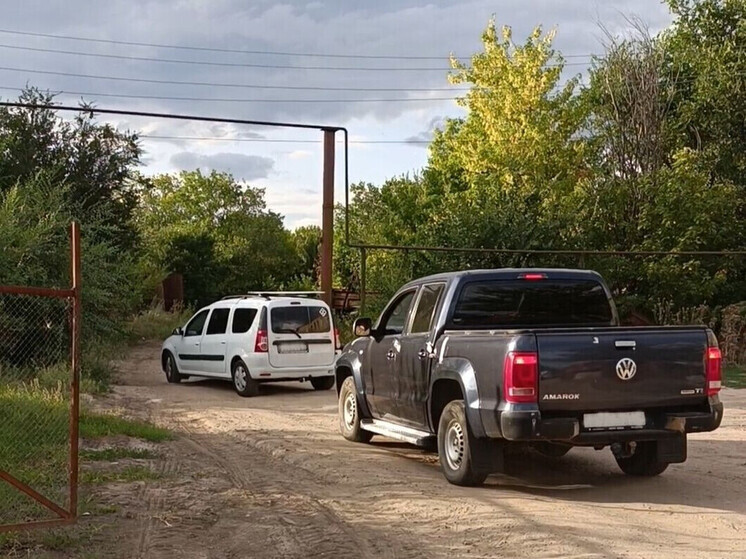 Воронежские приставы передали военным два конфискованных автомобиля