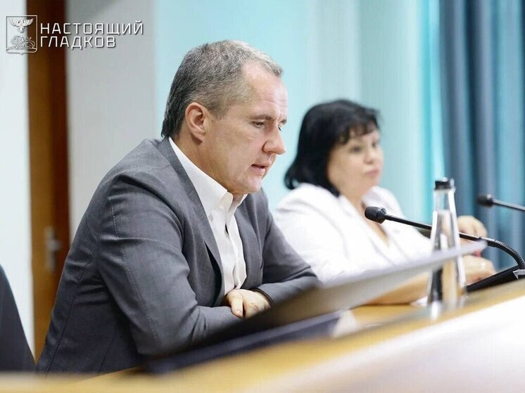 Вячеслав Гладков обсудил с медиками новые меры безопасности