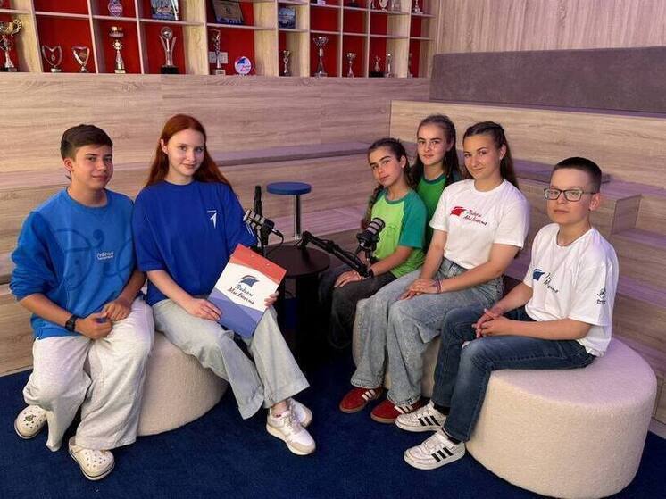 Дети из ЛНР, Крыма и Тюменской области примут участие в масштабном проекте "Лидеры мы вместе - 2.0"