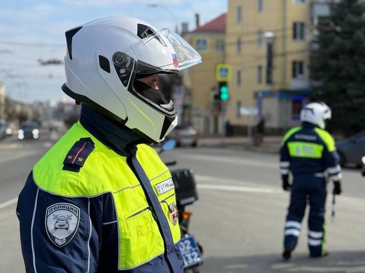 В Брянске задержали водителя скутера за поддельное водительское удостоверение