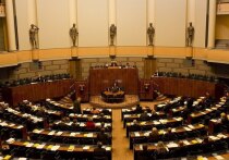 Во вторник около 11 утра стало известно о смерти политика в здании финского парламента