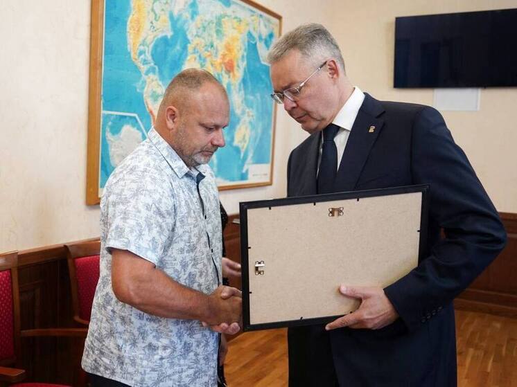 Губернатор Ставрополья вручил Золотую Звезду Героя России родителям Алексея Ищенко