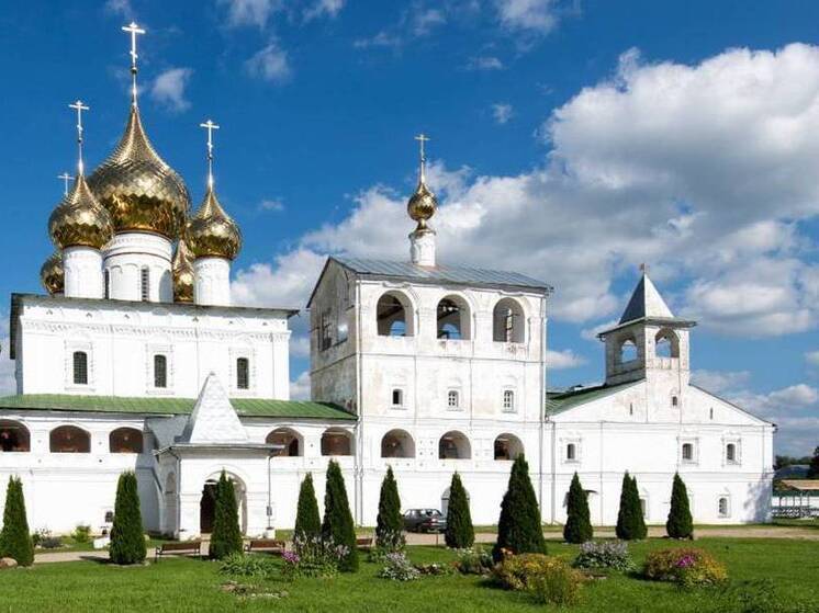 В Угличе продолжается реставрация Ансамбля Воскресенского монастыря