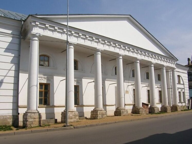 В Рыбинске выставлена на продажу старая хлебная биржа
