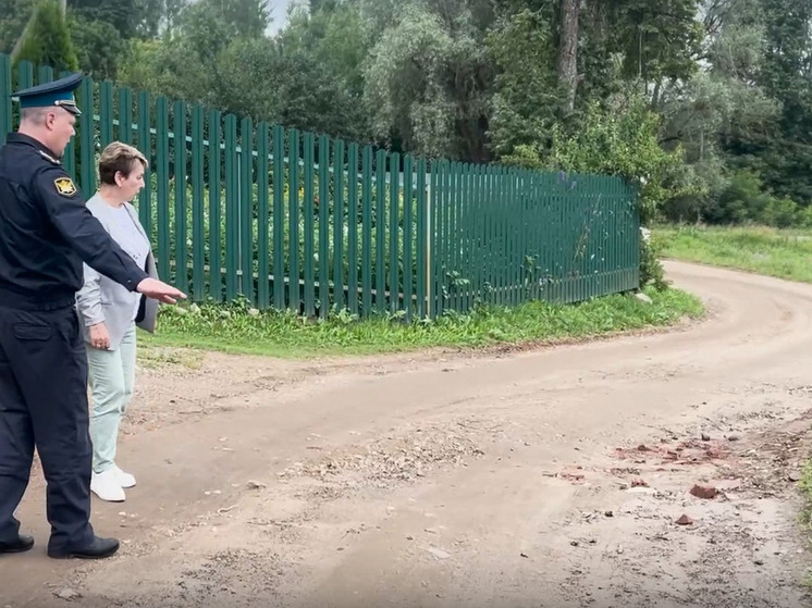 В Ярославской области приставы заставили районную администрацию привести в порядок дороги