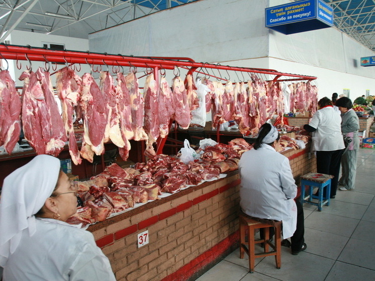 Этот продукт, по-казахски ет — альфа и омега казахстанской кухни, основа основ и неотъемлемая часть национальных традиций