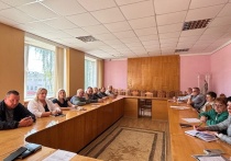 Вчера, 19 августа, в территориальном управлении Железнодорожного района Орла прошло совещание, на котором были затронуты ключевые вопросы жизни района