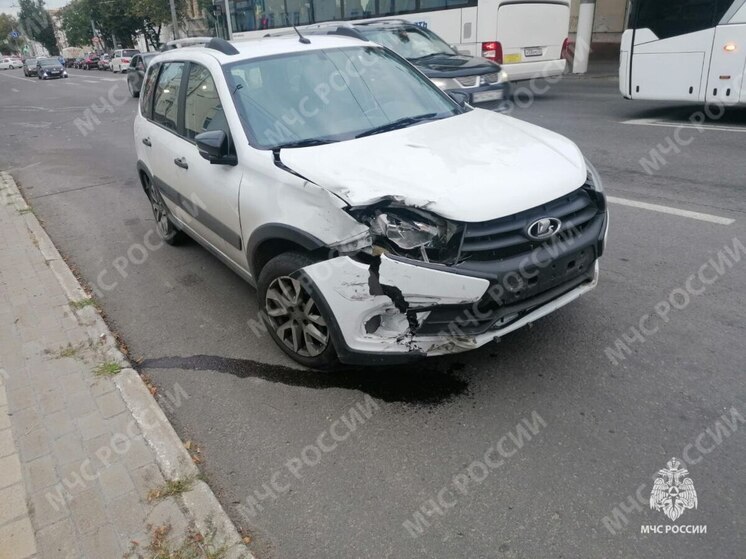 На Урицкого в Брянске спасатели ликвидировали последствия ДТП