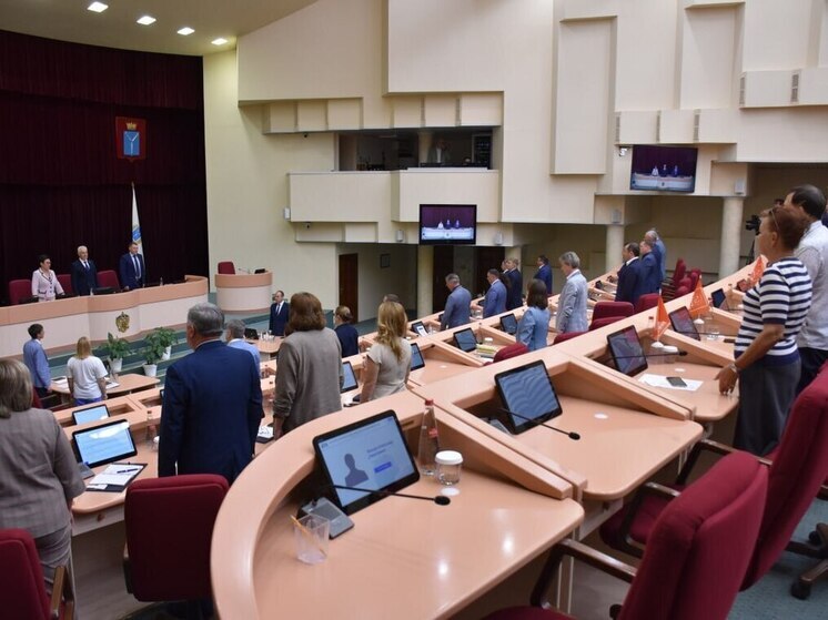 Депутаты Саратовской облдумы одобрили рост дефицита бюджета региона до 18,3 млрд рублей