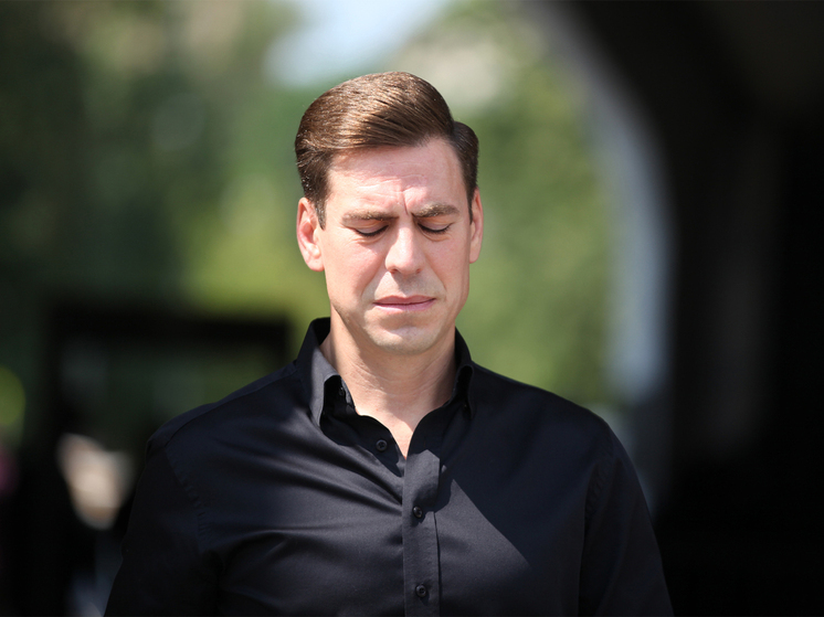 Мировой суд столицы оштрафовал популярного актера театра и кино Дмитрия Дюжева за неисполнение административного наказания