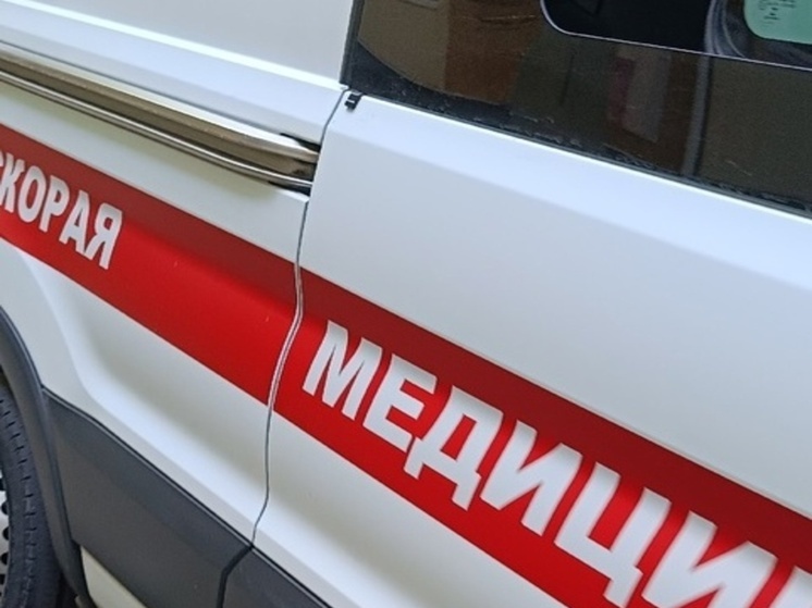 Водитель на иномарке сбил мопед с несовершеннолетними в Луганске