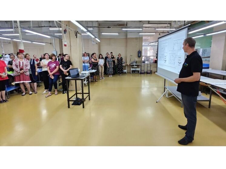 Рославльская трикотажная фабрика «Апрель» участвует в федеральном проекте «Производительность труда»