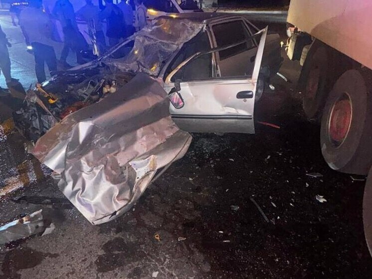 В Ставрополе большегруз снёс легковушку на проспекте Кулакова, двое пострадали