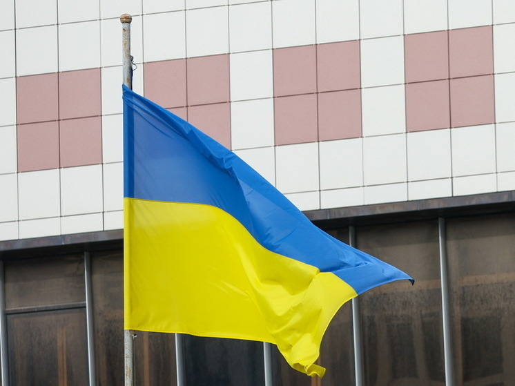 Член Совета Федерации РФ Владимир Джабаров заявил, что Украина может сорвать мирные переговоры с Россией