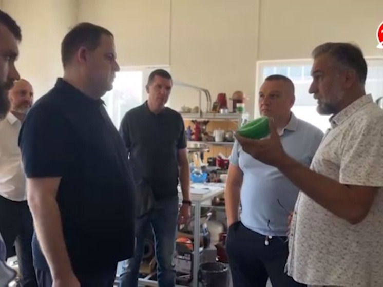 С рабочей поездкой в Запорожскую область прибыл Иван Куликов, заместитель министра промышленности и торговли России