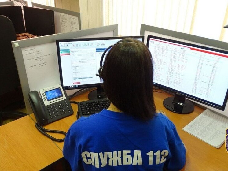 Амурские спасатели достали из котлована с гудроном 12-летнюю девочку