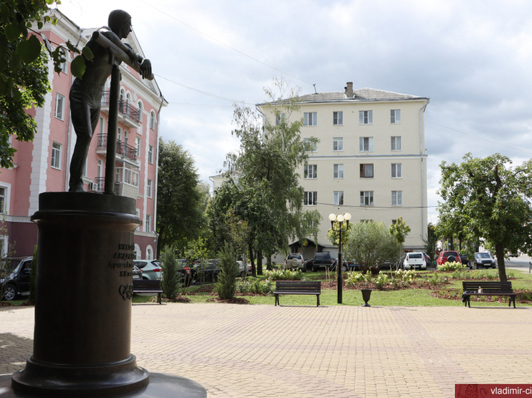Во Владимире благоустроили сквер Андрианова