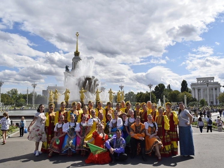 «Псковский русский народный хор» представил Псковскую область на фестивале «Вкусы России» в Москве