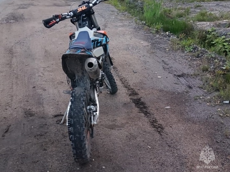 Peugeot и мопед не поделили дорогу под Боровском