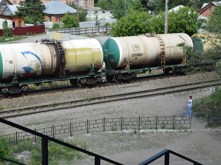В Омской области мужчина в нетрезвом виде попал под поезд