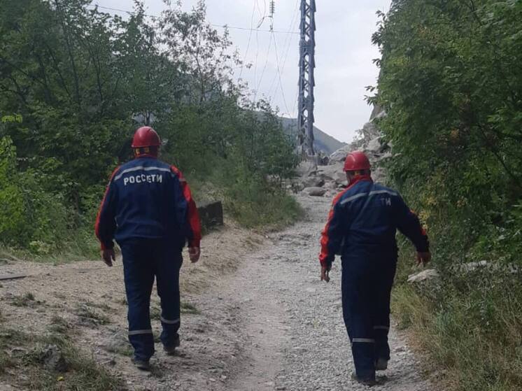 Камнепад повредил линии электропередач в Черекском районе Кабардино-Балкарии