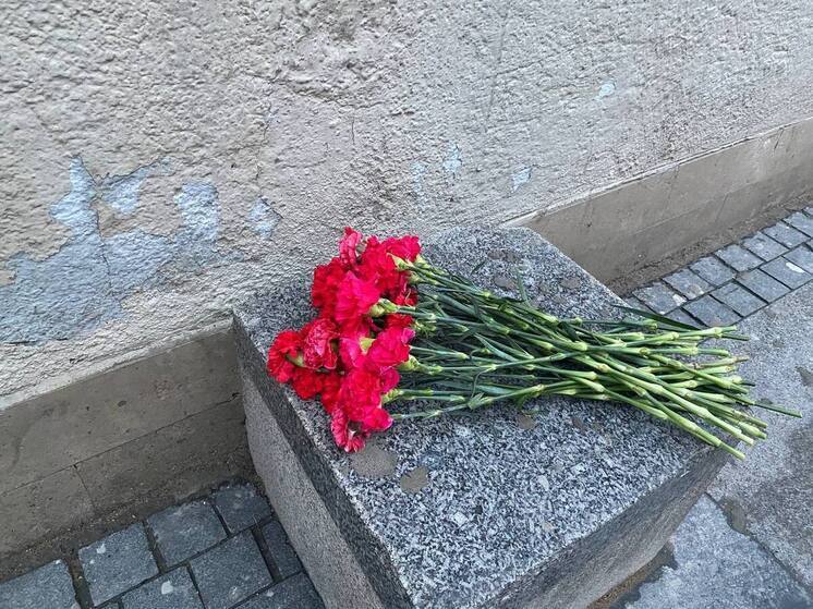 В Петербурге предложили создать реестр мемориальных досок