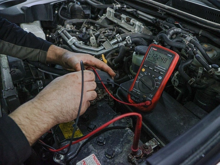 Автоэксперт Попов: замену аккумулятора в авто следует производить раз в три года