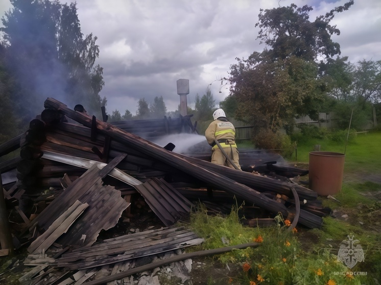 Во время тушения пожара в доме в Тверской области нашли тело человека