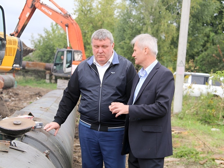 Беспалов проверил перекладку теплосетей на Генерала Маргелова и Приупской в Туле