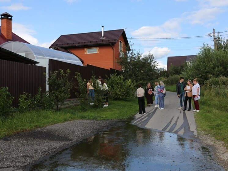 Оперативная группа по благоустройству посетила деревню Скрылья под Серпуховом