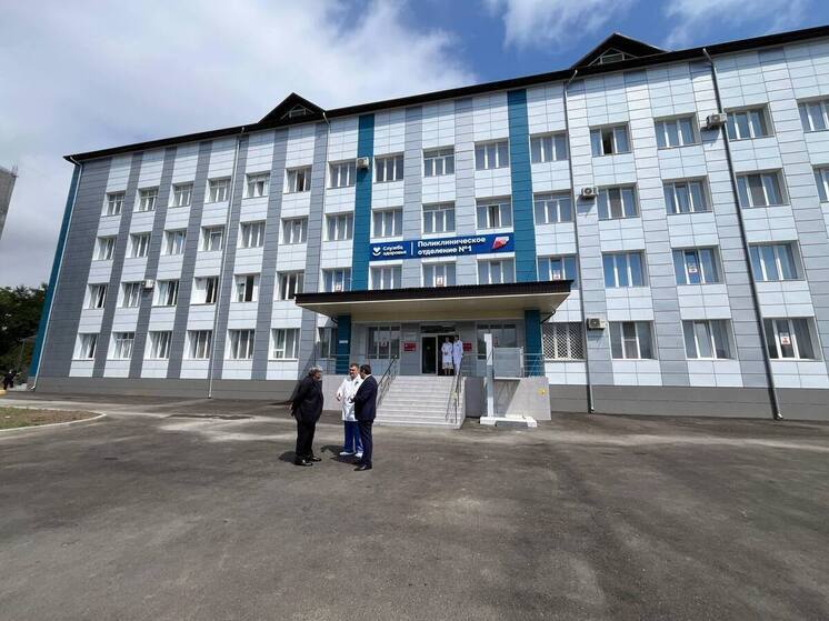 Глава Кабардино-Балкарии осмотрел отремонтированный корпус поликлиники №1 в Баксане