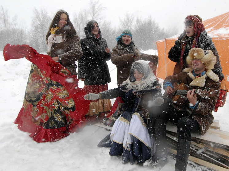 Суд запретил мемы про цыган и известную цитату из фильма "Большой куш"