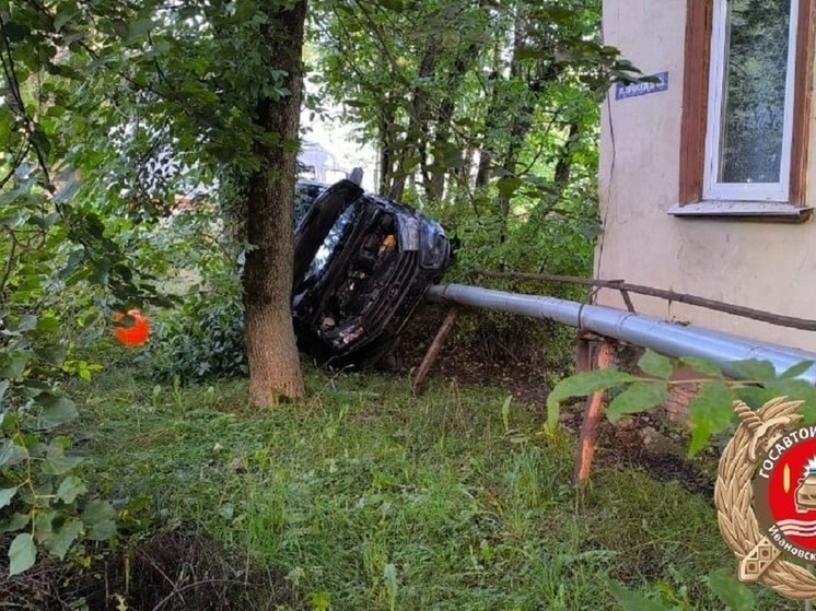 В Кинешме пьяный автомобилист покалечил своих спутниц