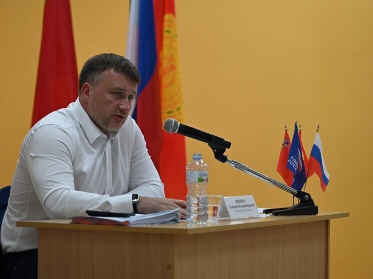 Алексей Шимко: «Важно работать на опережение» В Серпухове прошла «выездная администрация» по вопросам ЖКХ