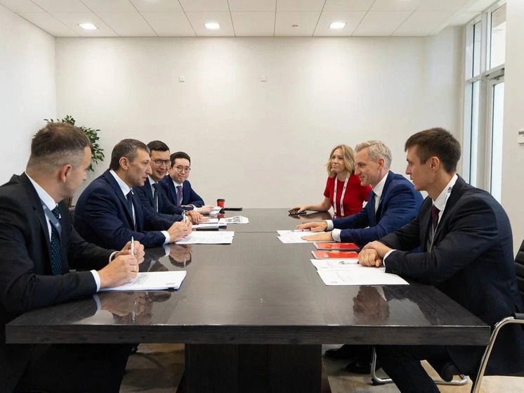 Смоленская область обсудила сотрудничество с ДОМ РФ на форуме в Казани