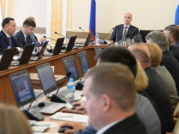 В Свердловской области ремонтируют и возводят школы и больницы