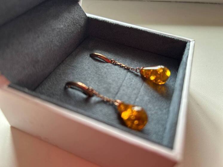 Жительница Хакасии покинула застолье с золотым «уловом»